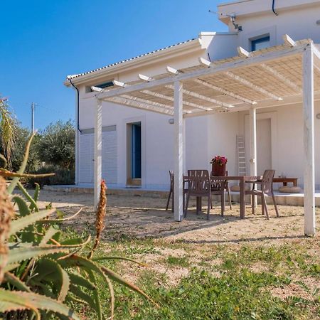 Villa Tra Mare E Ulivi Lido di Noto Exterior photo