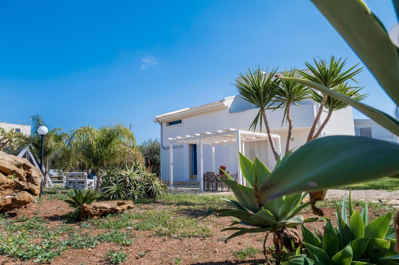 Villa Tra Mare E Ulivi Lido di Noto Exterior photo