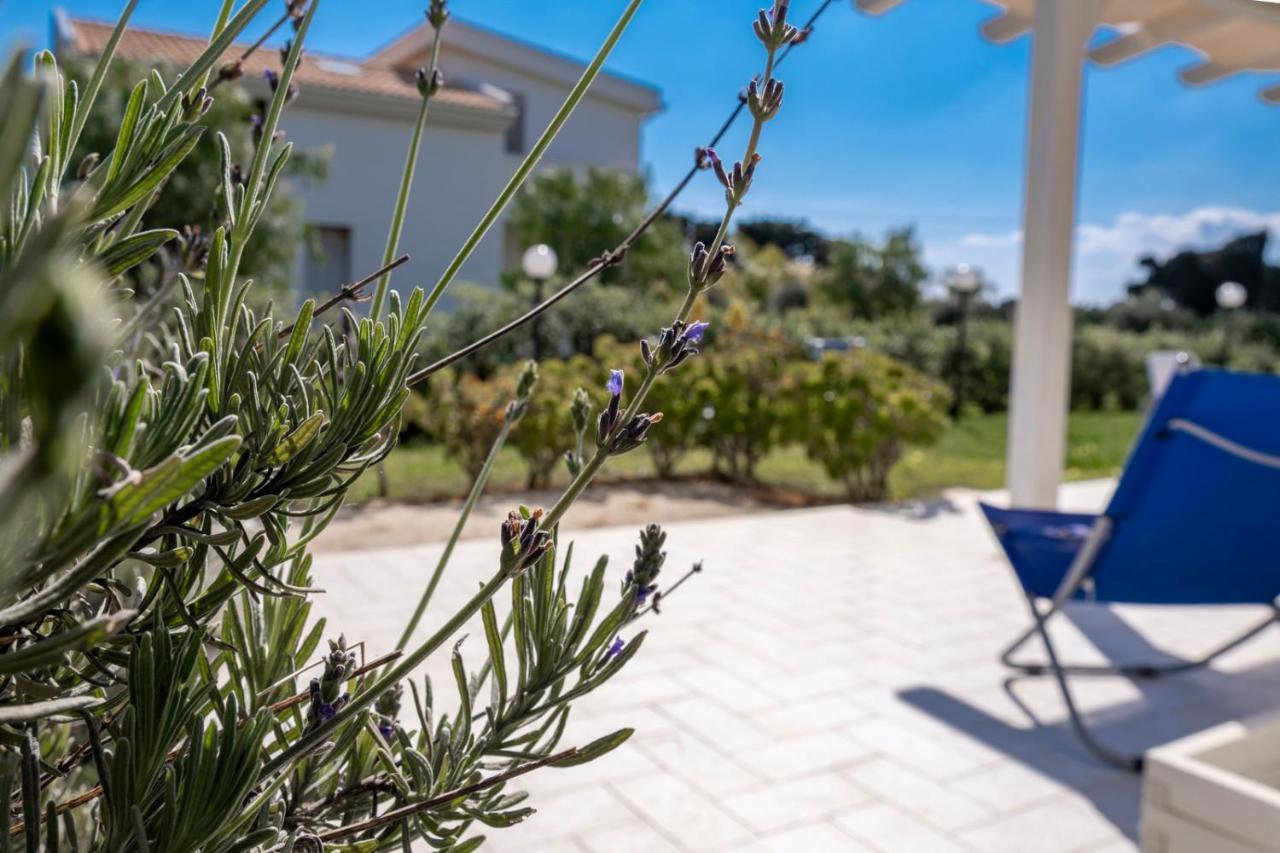 Villa Tra Mare E Ulivi Lido di Noto Exterior photo